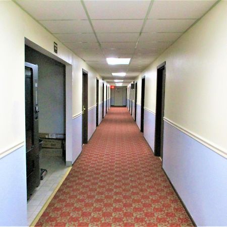 Sunset Inn Williamsburg Екстериор снимка