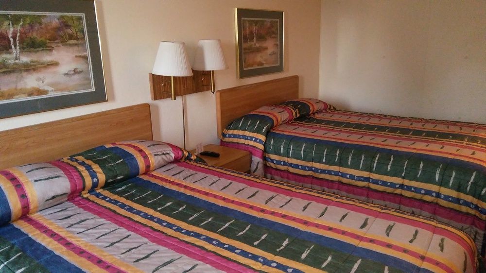 Sunset Inn Williamsburg Екстериор снимка