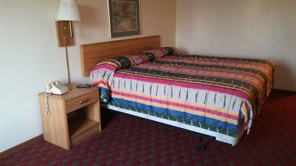 Sunset Inn Williamsburg Екстериор снимка