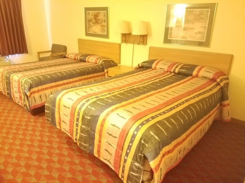 Sunset Inn Williamsburg Екстериор снимка