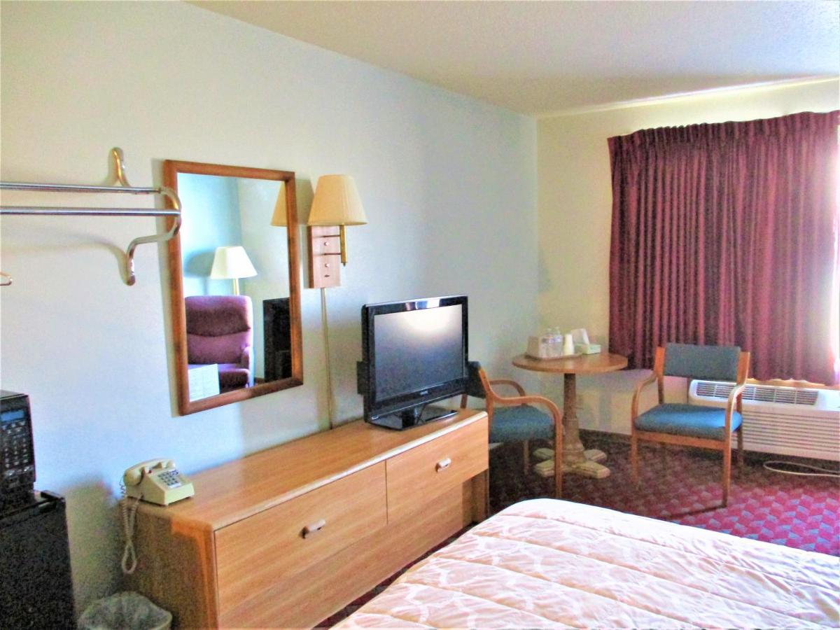 Sunset Inn Williamsburg Екстериор снимка